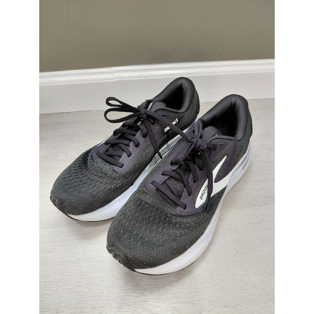 Size 9.5D- Brooks Adrenaline GTS 24 Black White Men's Sneakers - Picture 2 of 16